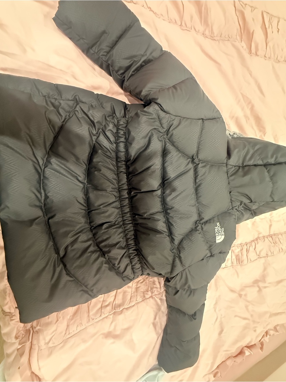 The North Face Toddler Light Pink Puffer Vest - Picture 4 of 9